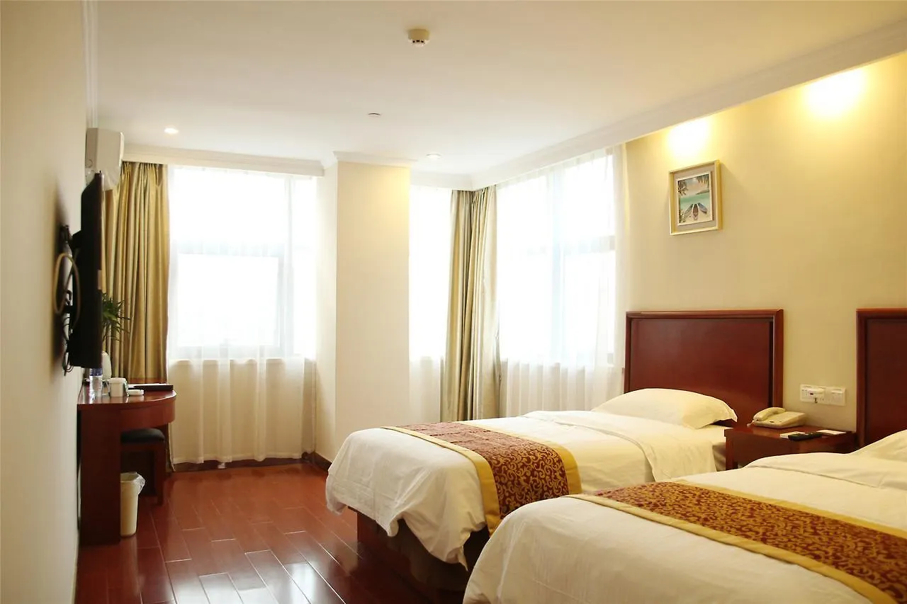Greentree Alliance Sanya Jiyang District Yalongwan Road Hotel 3*,