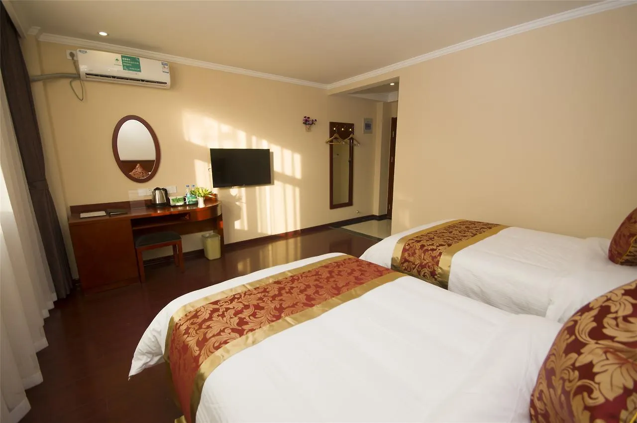 Greentree Alliance Sanya Jiyang District Yalongwan Road Hotel 3*,